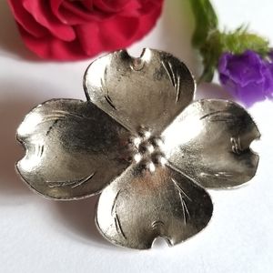 Vintage dogwood flower brooch silver tone pin floral